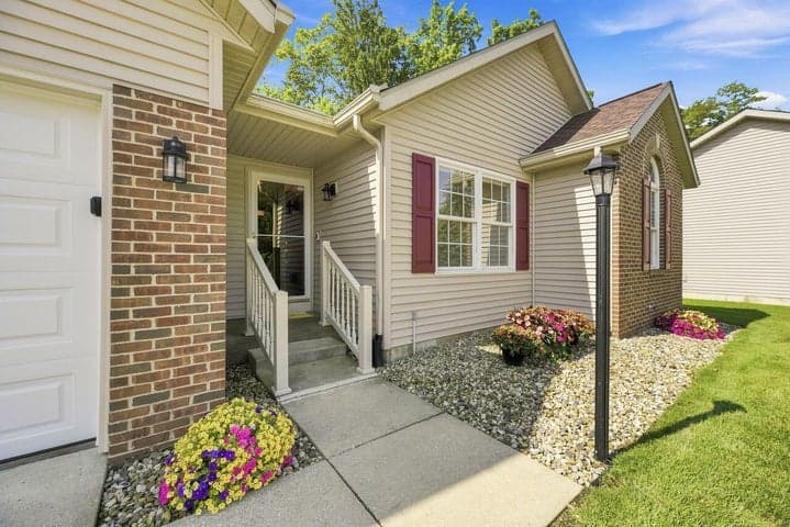 330 Carefree Court, Niles, MI 49120