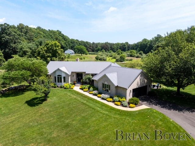 8580 Winterforest Drive NE, Rockford, MI 49341