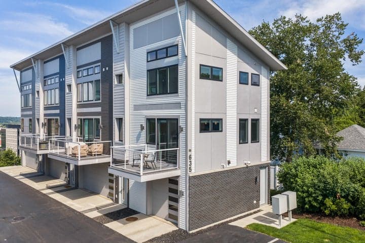 635 Fairview Avenue NE 1, Grand Rapids, MI 49503