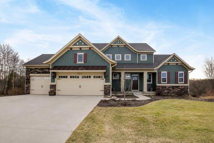 8911 Hopewell Drive NE, Rockford, MI 49341