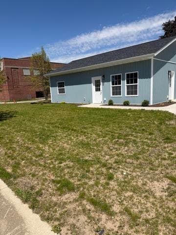 303 Middle Street, Three Rivers, MI 49093