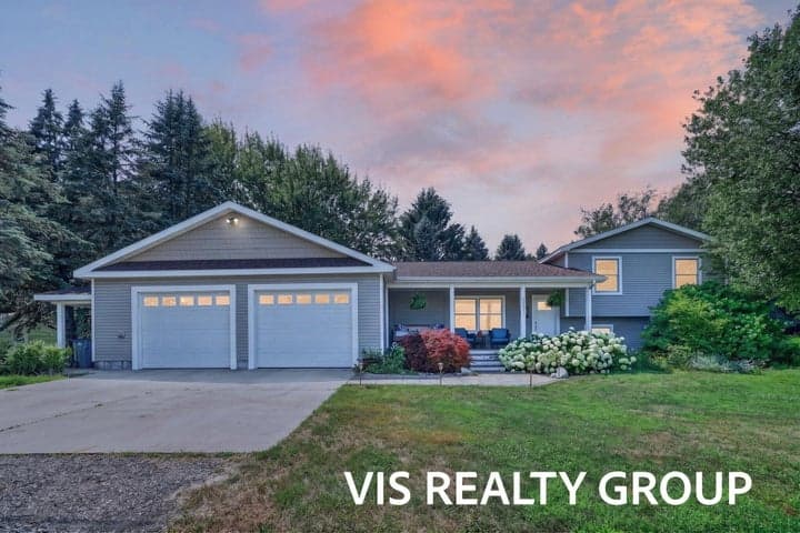 14943 Groenevelt Road, Spring Lake, MI 49456