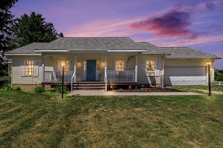 4067 W 48th Street, Fremont, MI 49412