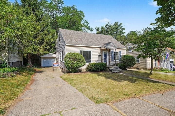 1531 Edward Avenue SE, Grand Rapids, MI 49507