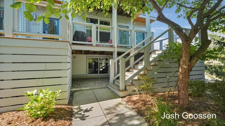 2106 Celadon Drive NE 34, Grand Rapids, MI 49525
