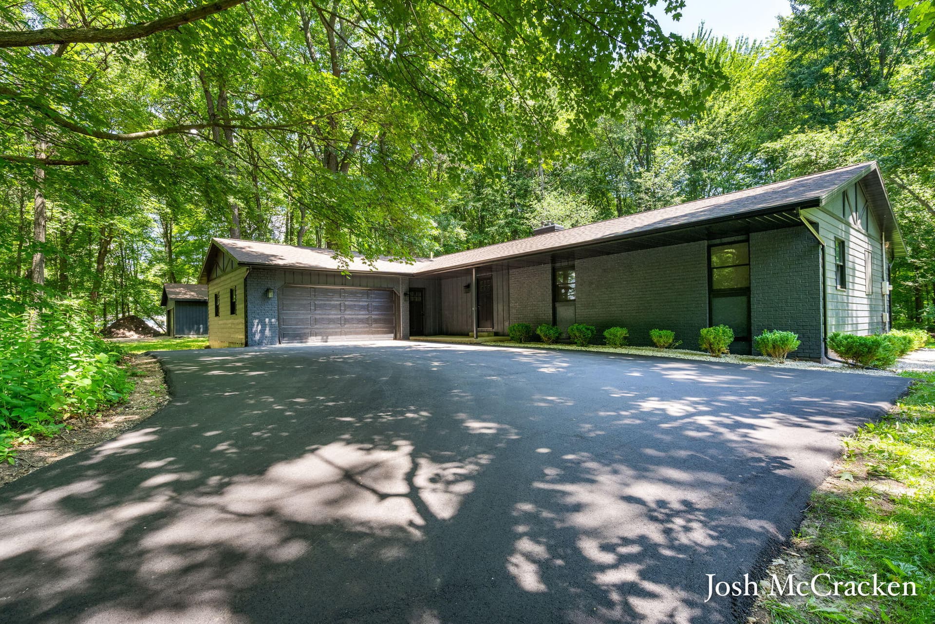 8770 Jewell NE, Comstock Park, MI 49321