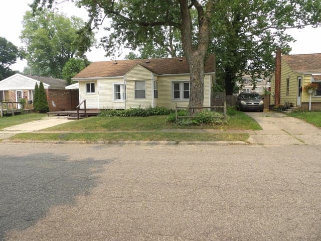 921 Burns Street, Niles, MI 49120