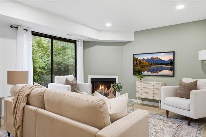 300 Briarcrest Drive 140, Ann Arbor, MI 48104
