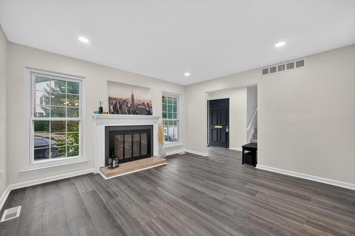 21344 E Glen Haven Circle, Northville, MI 48167