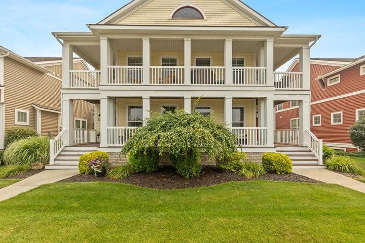 4668 Macatawa Legends Boulevard 6, Holland, MI 49424