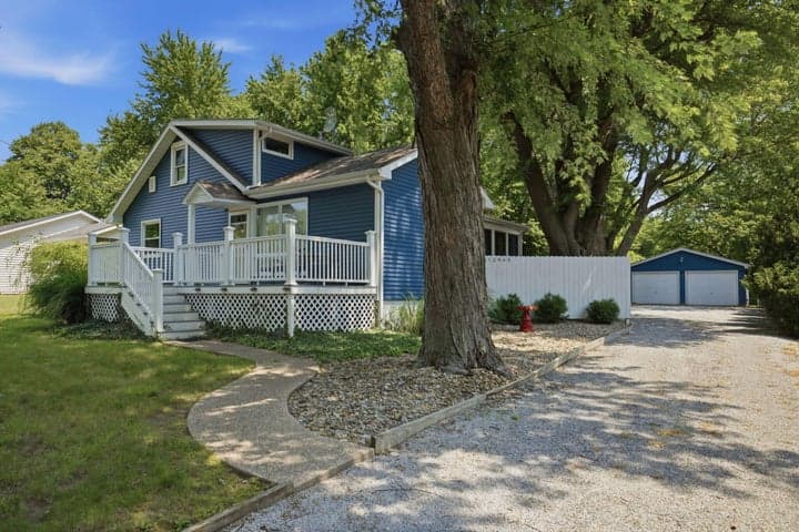 12865 Flynn Road, Sawyer, MI 49125