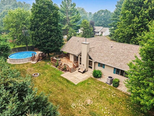 68340 Riverview Drive, South Haven, MI 49090