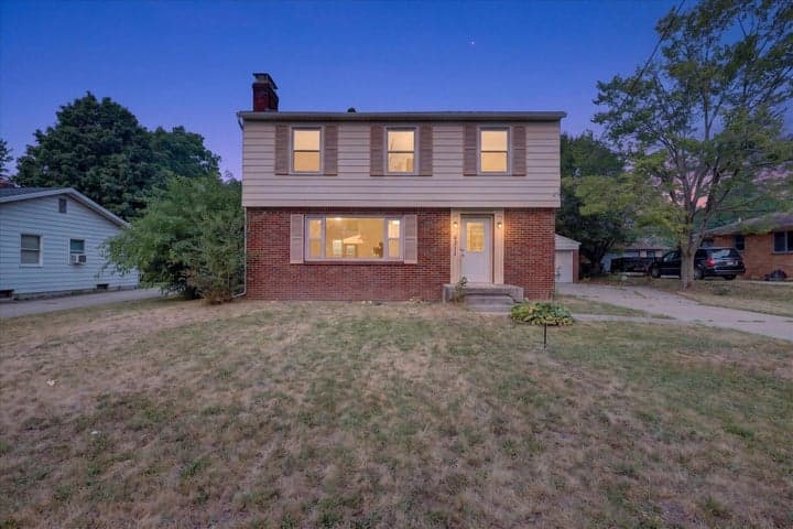 4311 Curwood Avenue SE, Grand Rapids, MI 49508