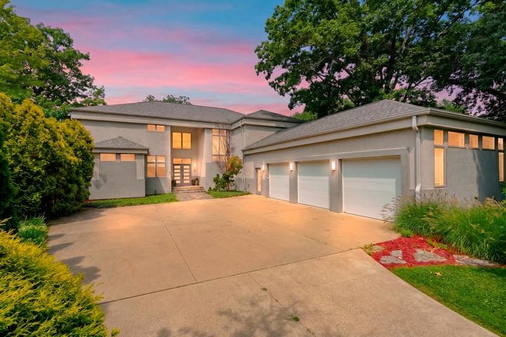 20 Hiawatha Drive, Battle Creek, MI 49015