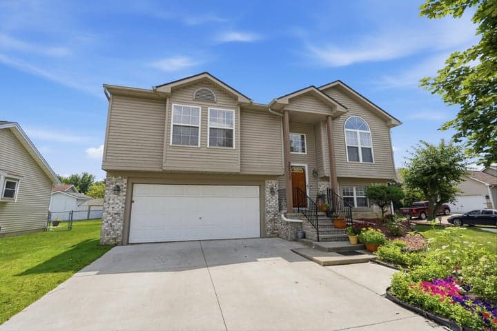 38559 Nellie Lane, Westland, MI 48186