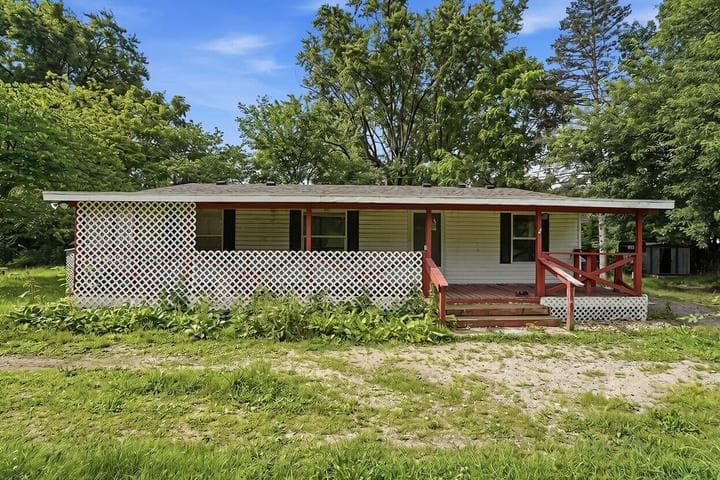 1260 S 13th Street, Niles, MI 49120