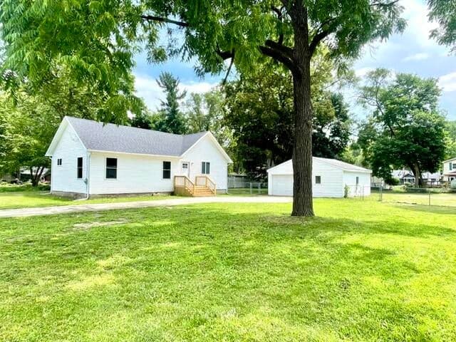 323 Grand Street, Michigan Center, MI 49254