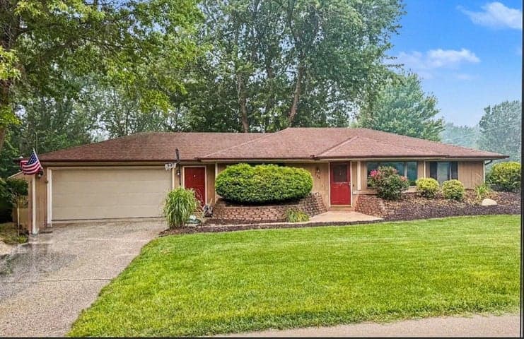 244 N 160th Avenue, Holland, MI 49424