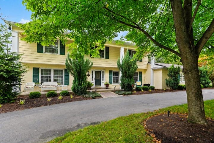 2464 Blueberry Lane, Ann Arbor, MI 48103