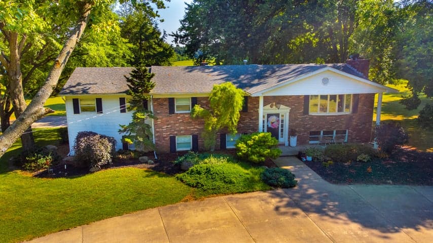 6845 Cochran Road, Horton, MI 49246