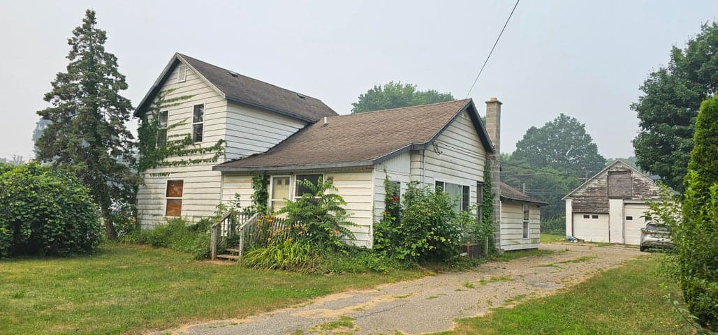 111 N State Street, Gobles, MI 49055