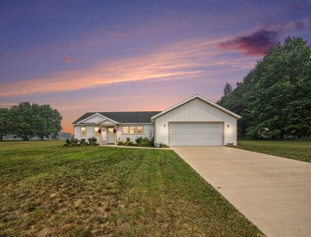 3970 W Destiny Drive, Hart, MI 49420