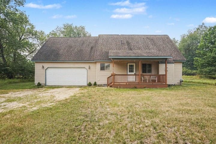 8885 Edgewater Drive, Stanwood, MI 49346