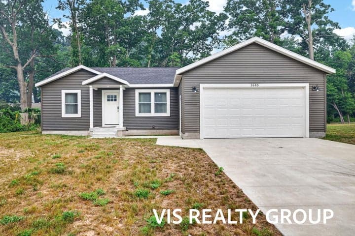 3685 Waalkes Street, Norton Shores, MI 49444