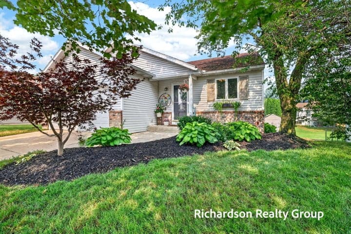 3138 Winter Ridge Drive, Holland, MI 49424
