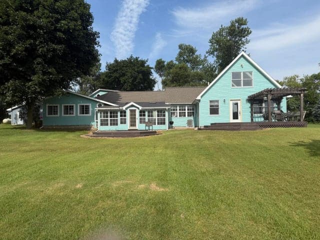 2743 Hemlock Road, Quincy, MI 49082