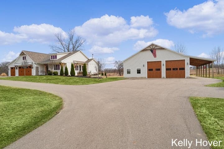 484 8th Avenue SW, Byron Center, MI 49315