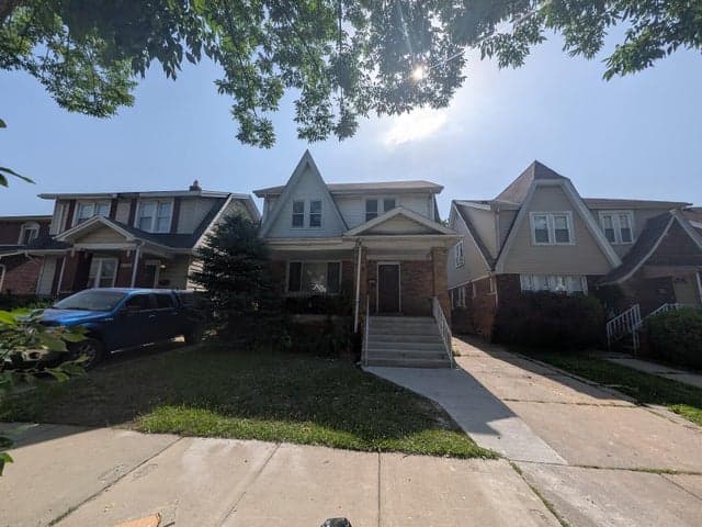 6860 Appoline Street, Dearborn, MI 48126