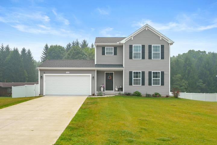 5136 Lake Pines Court, Vicksburg, MI 49097