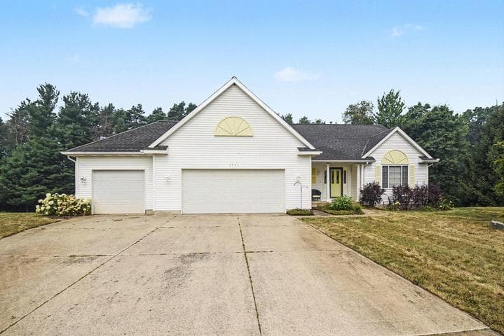 1931 Valley Pines Drive, Hastings, MI 49058