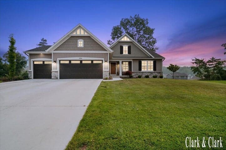 1456 Kimber Drive, Lowell, MI 49331