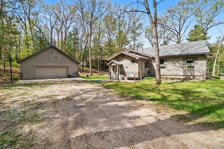 9629 N Kings Point, Irons, MI 49644