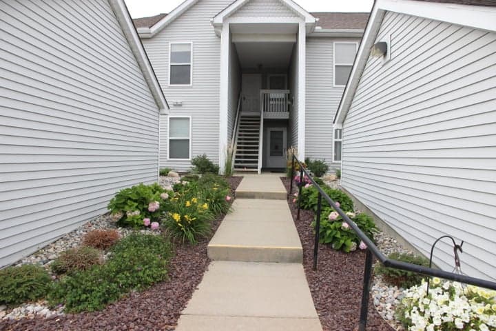 1774 Weatherstone Drive, Ann Arbor, MI 48108