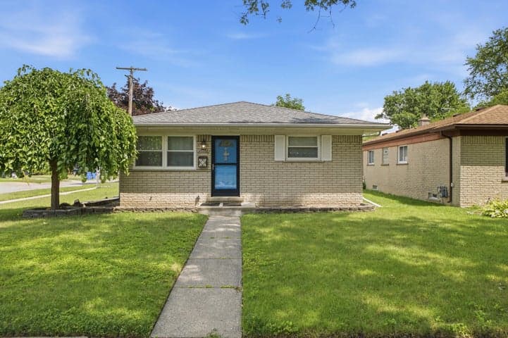 25248 Hass Street, Dearborn Heights, MI 48127