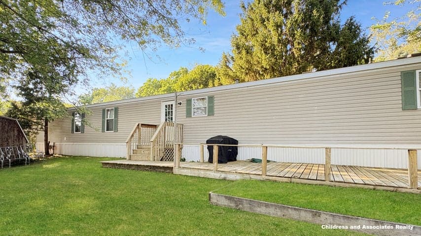 12851 Charles Drive, Wayland, MI 49348