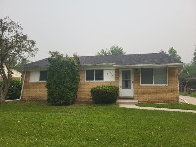 15985 Wellington Street, Taylor, MI 48180