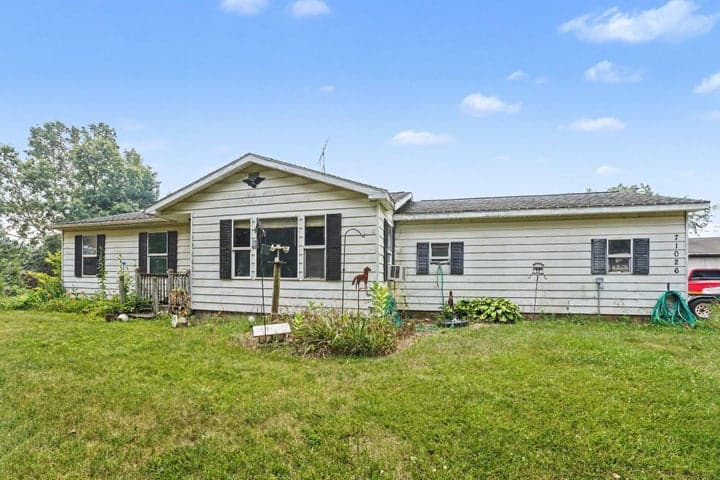 71026 Miller Road, Sturgis, MI 49091