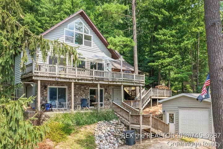 541 E Sawyer Boulevard, Newaygo, MI 49337