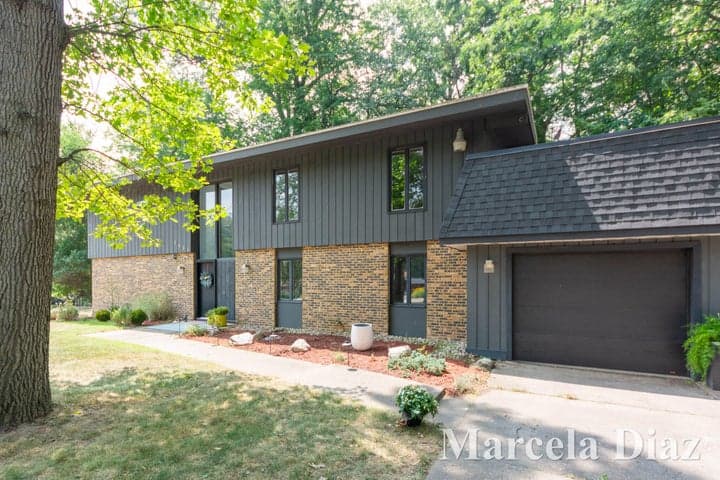 3431 Tricklewood Drive SE, Grand Rapids, MI 49546