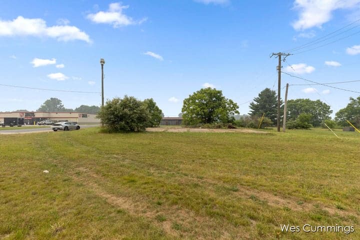 5998 S Greenville Road, Greenville, MI 48838