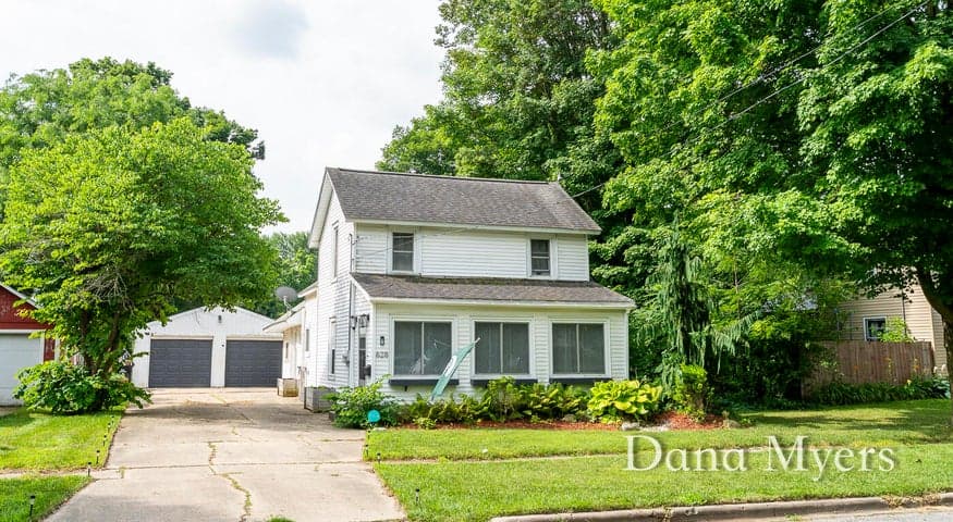 628 E Walnut Street, Hastings, MI 49058
