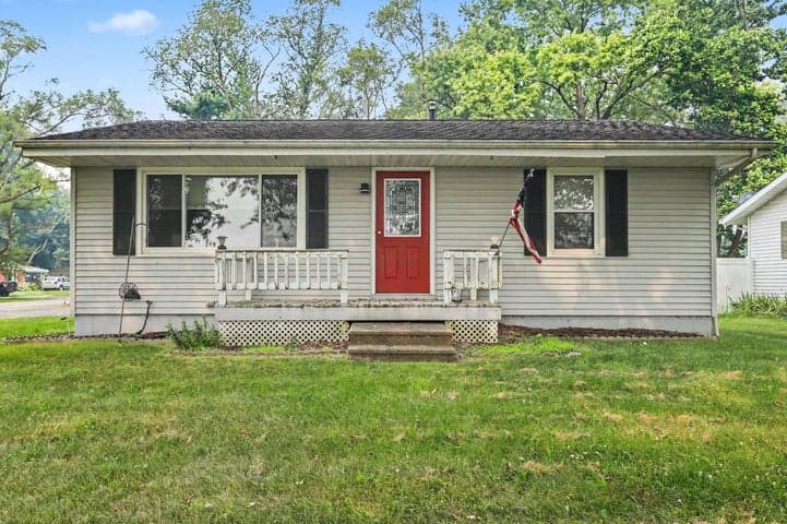 900 Jefferson Street, Three Rivers, MI 49093