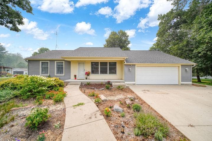 4234 Sauk Trail, Adrian, MI 49221