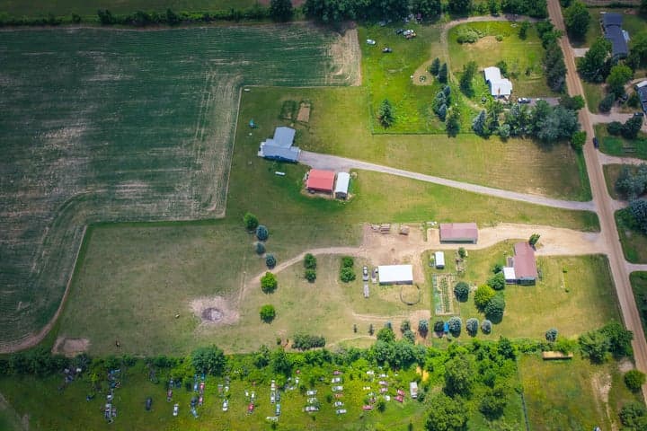 8565 S Cornwell Avenue, Clare, MI 48617