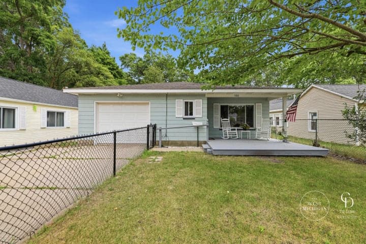 580 West Street, Muskegon, MI 49442