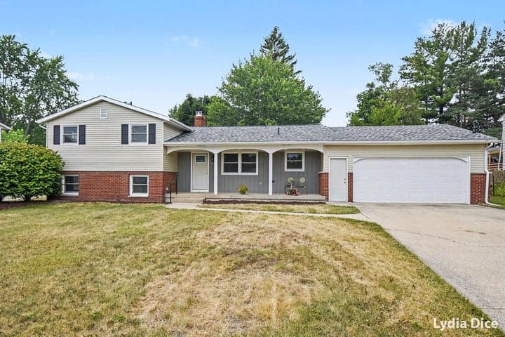 4151 Kentridge Drive SE, Grand Rapids, MI 49508
